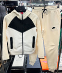 NIKE TECH FLEECE ΣΕΤ - SALES
