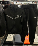 NIKE TECH FLEECE ΣΕΤ - SALES