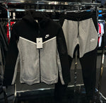 NIKE ΣΕΤ TECH FLEECE -ΜΑΥΡΟ ΓΚΡΙ