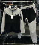 NIKE ΣΕΤ TECH FLEECE -ΜΑΥΡΟ ΓΚΡΙ