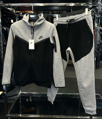 NIKE ΣΕΤ TECH FLEECE -ΜΑΥΡΟ ΓΚΡΙ