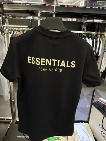 ESSENTIALS - T-SHIRT