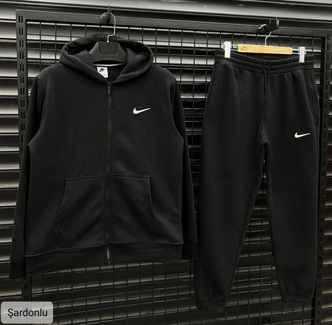 NIKE ΣΕΤ ΦΟΡΜΕΣ - NEW IN