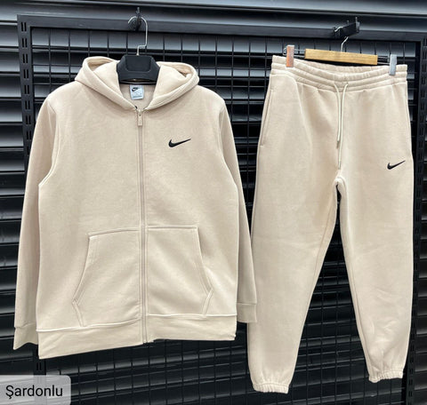 NIKE ΣΕΤ ΦΟΡΜΕΣ - NEW IN
