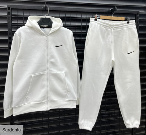 NIKE ΣΕΤ ΦΟΡΜΕΣ - NEW IN